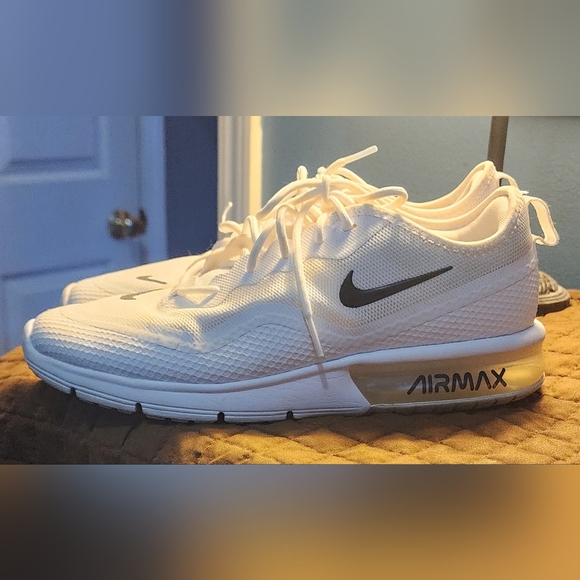 Nike Air Max Sequent 4.5 Style BQ8824-100 Black/White Sz 9 - Picture 3 of 8